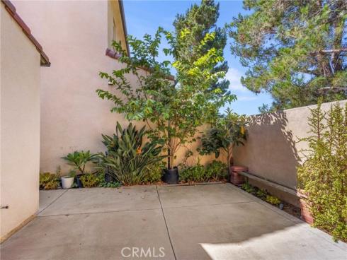 60 Pathway , Irvine, CA