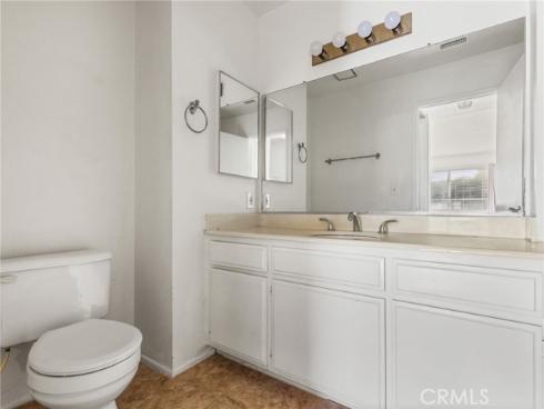 194 Greenmoor , Irvine, CA