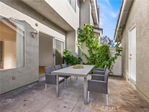 194 Greenmoor , Irvine, CA