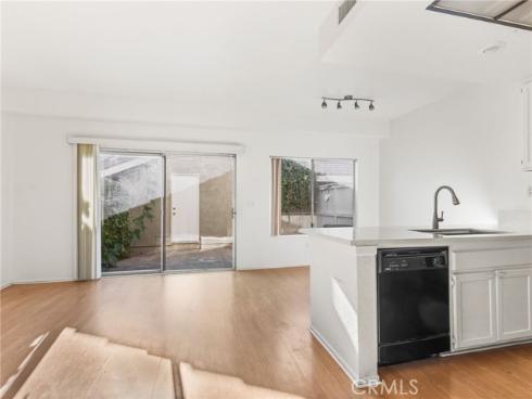 194 Greenmoor , Irvine, CA