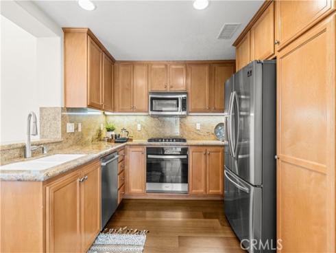 177 Lockford , Irvine, CA