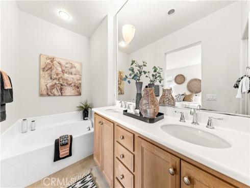 177 Lockford , Irvine, CA