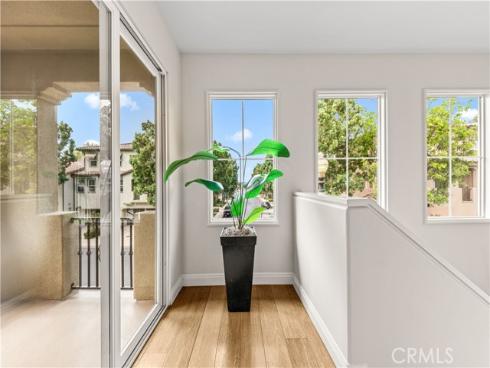 177 Lockford , Irvine, CA