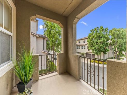 177 Lockford , Irvine, CA