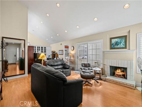 2 Morena 4 , Irvine, CA