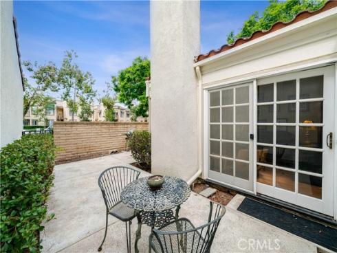 2 Morena 4 , Irvine, CA