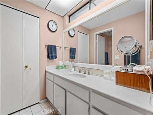 2 Morena 4 , Irvine, CA