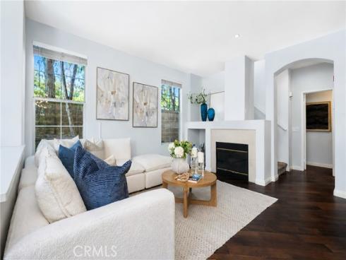 1804  Crescent Oak  , Irvine, CA