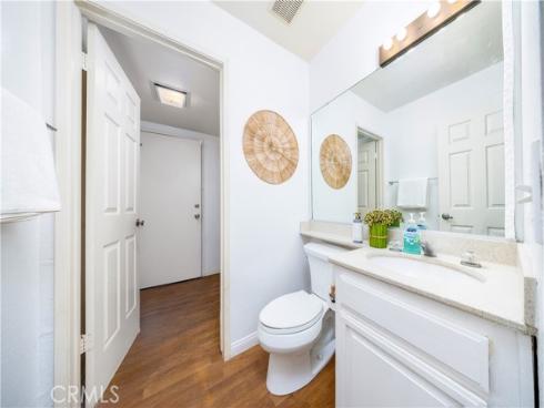 5 Taylor , Irvine, CA