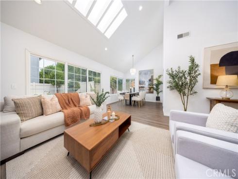5 Taylor , Irvine, CA