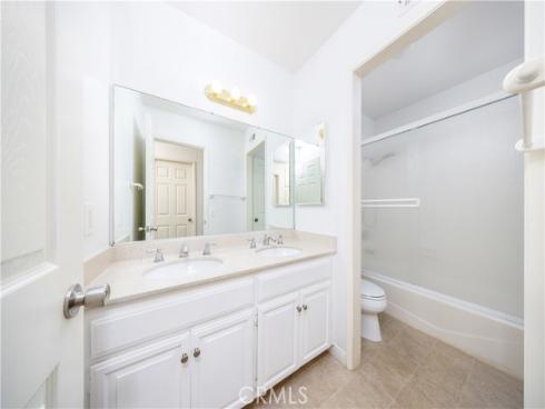 5 Taylor , Irvine, CA