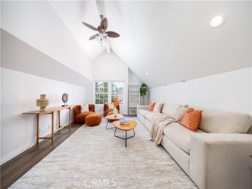 5 Taylor , Irvine, CA