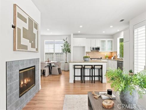 8 Dahlia , Irvine, CA