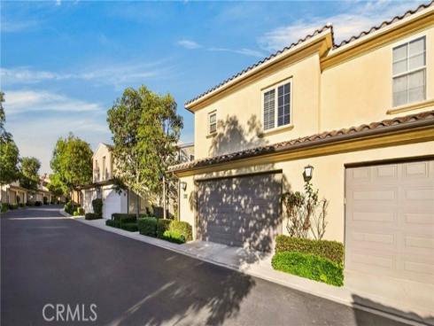 39 Arrowhead , Irvine, CA