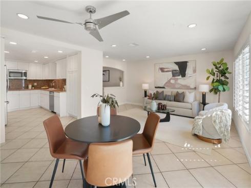 18  Timbergate  , Irvine, CA