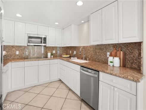 18  Timbergate  , Irvine, CA