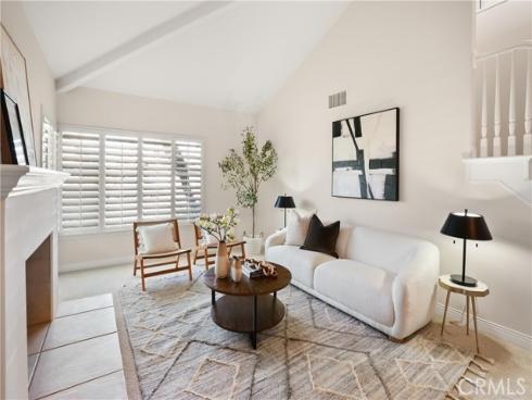 18  Timbergate  , Irvine, CA