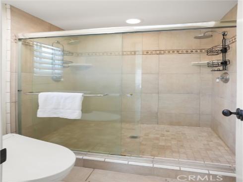 18  Timbergate  , Irvine, CA
