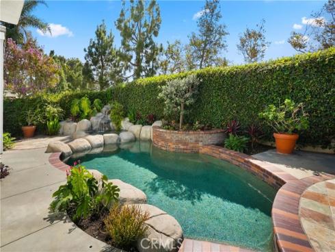 18  Timbergate  , Irvine, CA