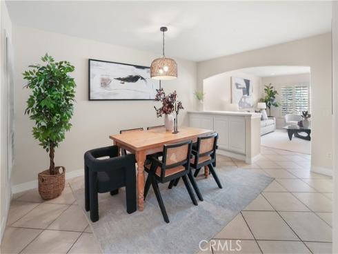 18  Timbergate  , Irvine, CA