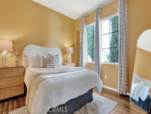 933 Somerville , Irvine, CA