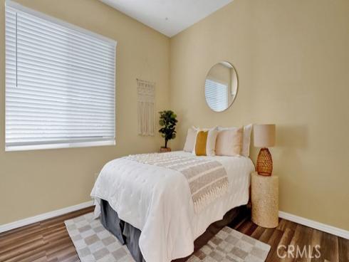 933 Somerville , Irvine, CA