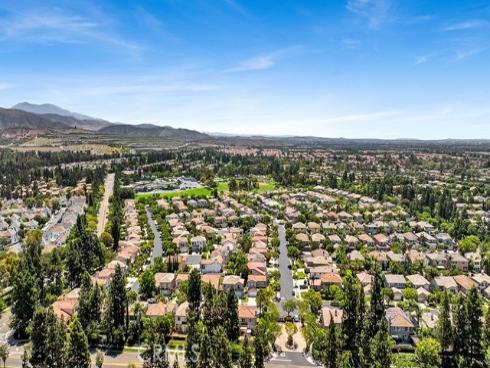 933 Somerville , Irvine, CA