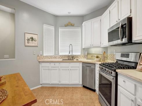 933 Somerville , Irvine, CA