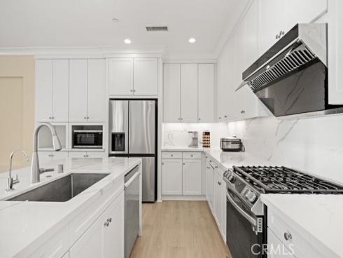 107  Overbrook  , Irvine, CA