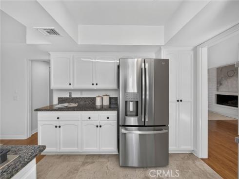 16 Angell Street, Irvine, CA