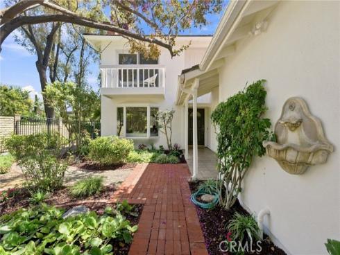16 Angell Street, Irvine, CA