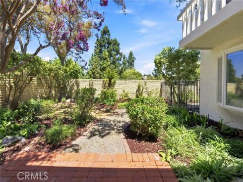 16 Angell Street, Irvine, CA