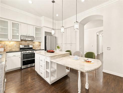 82  Winslow  , Irvine, CA