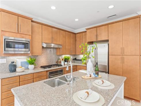191  Firefly  , Irvine, CA
