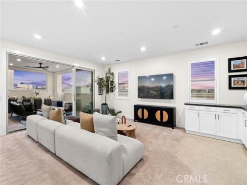 111 Stellar , Irvine, CA