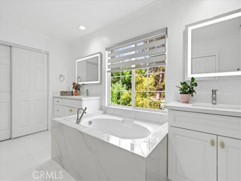 98  Winslow  , Irvine, CA