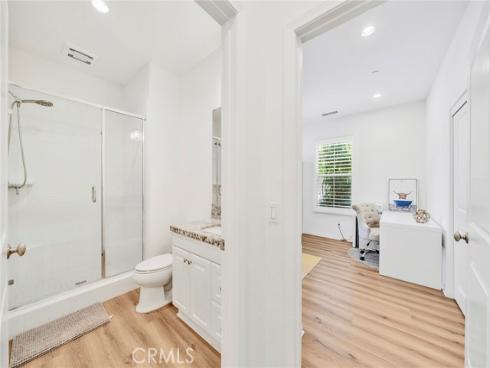 104 Beechmont , Irvine, CA