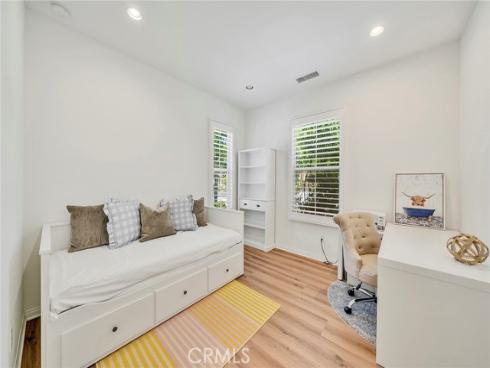 104 Beechmont , Irvine, CA