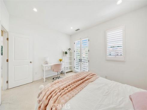 104 Beechmont , Irvine, CA