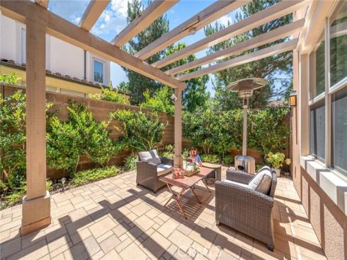 104 Beechmont , Irvine, CA