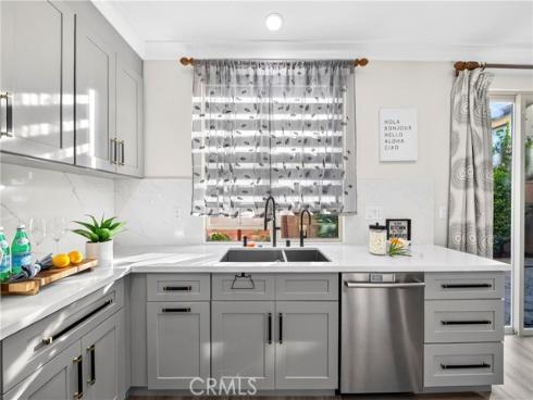 78 Melville , Irvine, CA