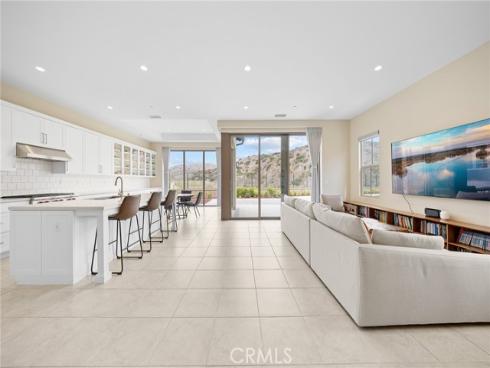134 Tomahawk , Irvine, CA