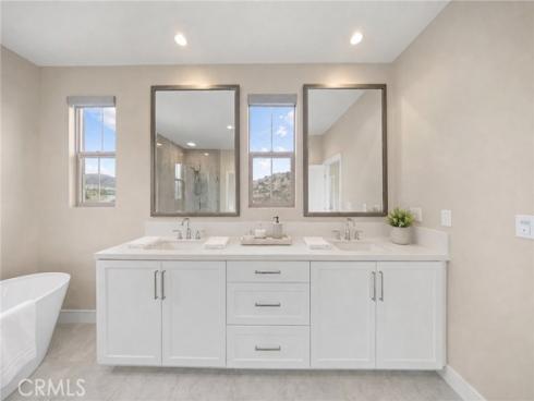 134 Tomahawk , Irvine, CA
