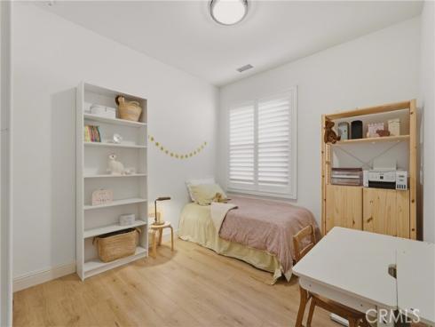 240 Mayfair , Irvine, CA