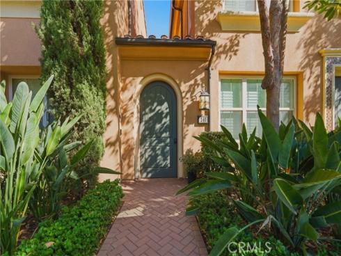 240 Mayfair , Irvine, CA