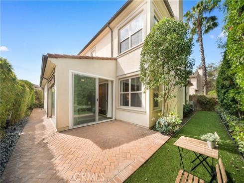 21 Fanpalm , Irvine, CA
