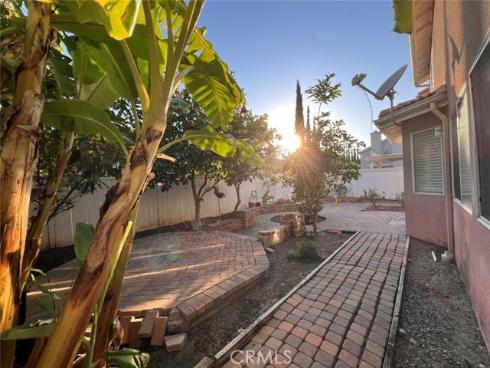 12  Granada  , Irvine, CA