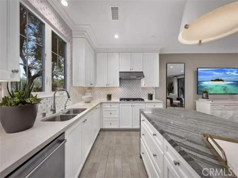 166 Villa Ridge , Irvine, CA