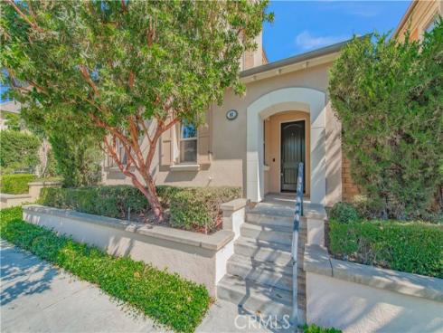 83 Twin Gables , Irvine, CA