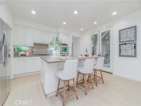 83 Twin Gables , Irvine, CA